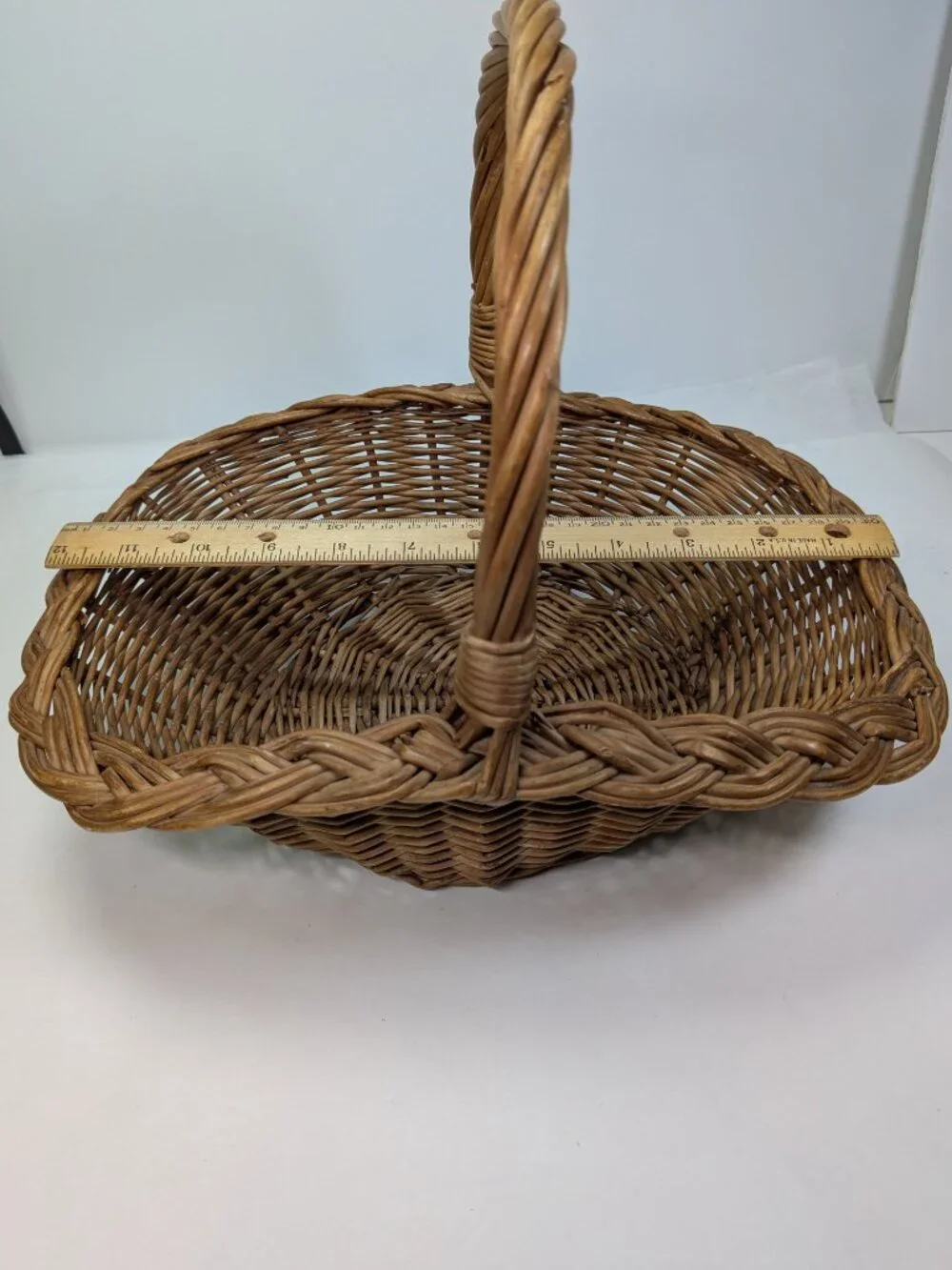 VTG Woven Wicker Basket Braided Rim Overhead Arch Handle Scoop Gathering Trug